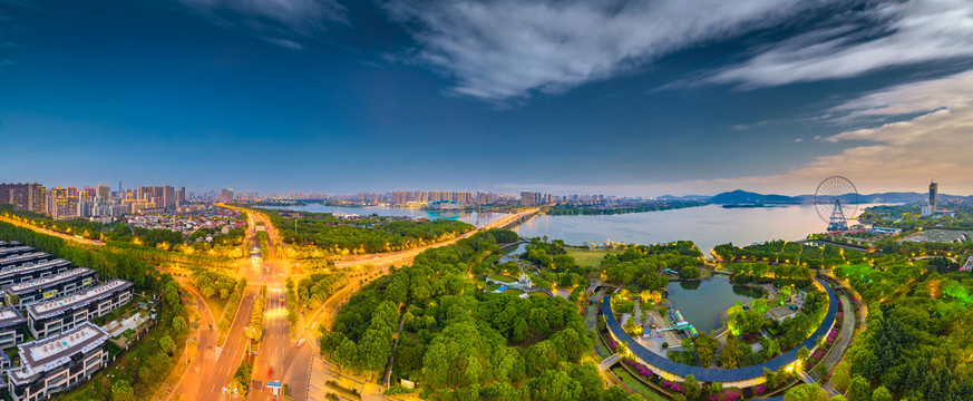 无锡城市公路夜景