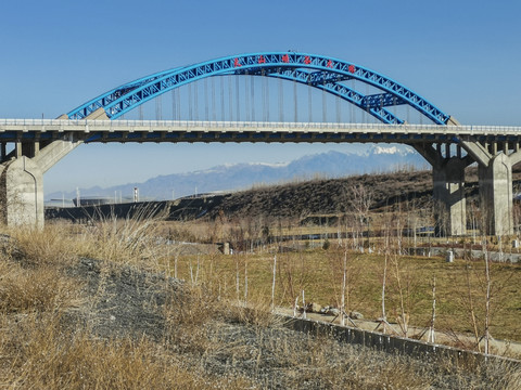 天山峡谷大桥