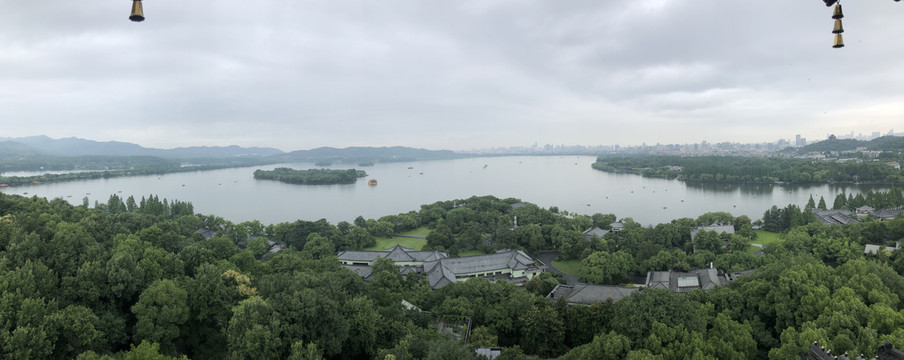 杭州西湖雷峰塔