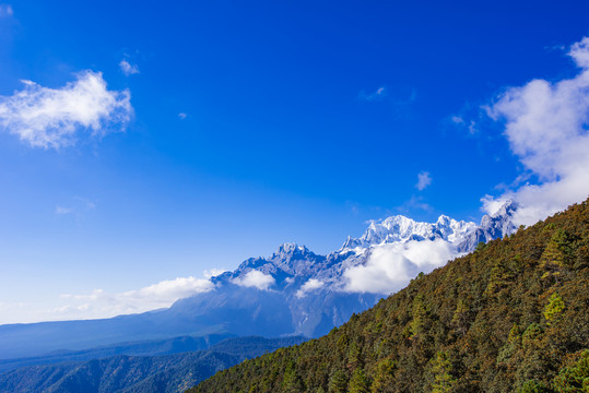 玉龙雪山山脉