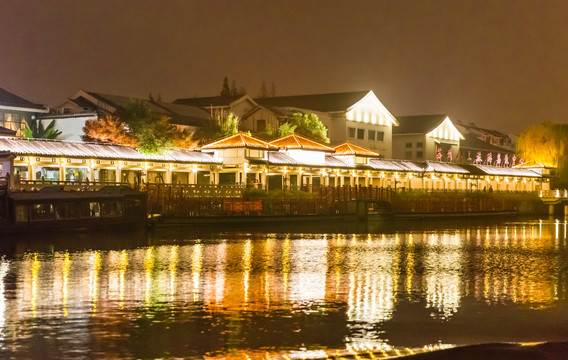 苏州古城河夜景