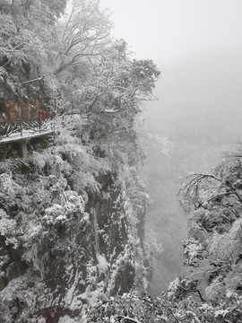 天门山雪景