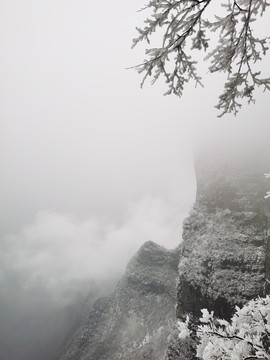 天门山雪景