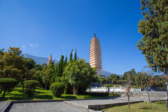 大理崇圣寺三塔