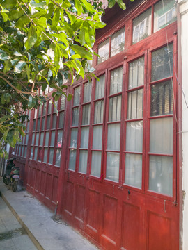 杭州民国建筑木框玻璃排门