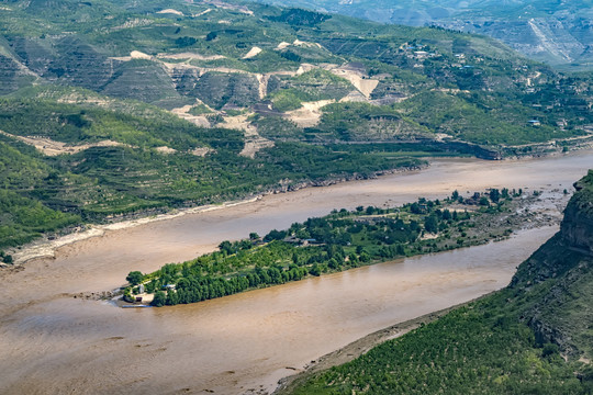 黄河乾坤湾情人岛