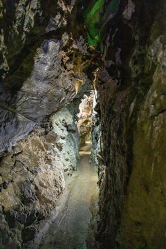 儋州石花水洞是全国著名溶洞景点