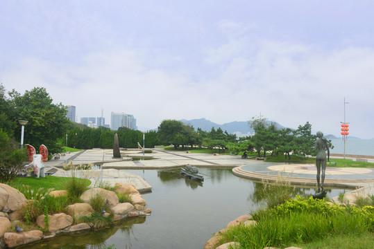 青岛雕塑园雕塑及园林水景