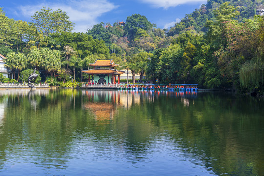 柳州鱼峰山小龙潭