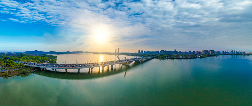 无锡蠡湖大桥夜景