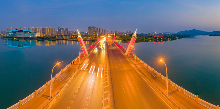 无锡蠡湖大桥夜景