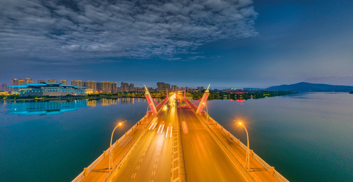 无锡蠡湖大桥夜景