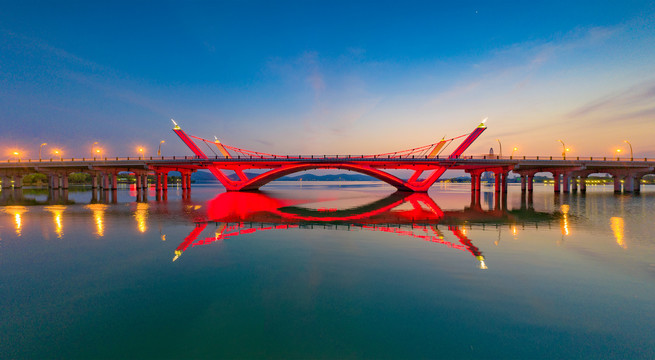 无锡蠡湖大桥夜景