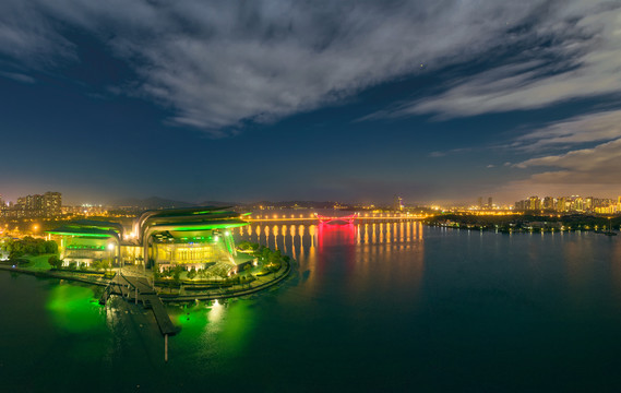 无锡大剧院夜景