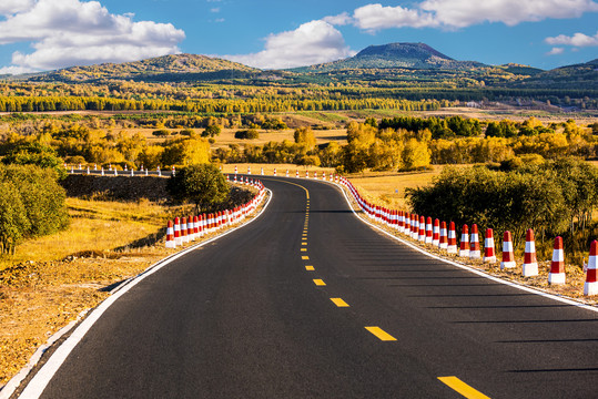 草原公路风景