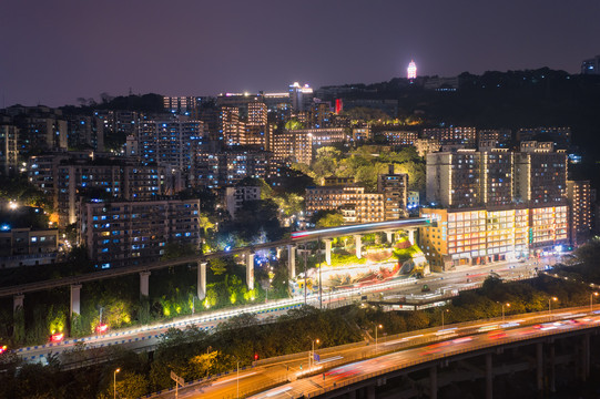 重庆李子坝轻轨城市夜景风光