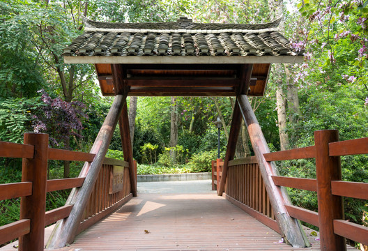 风雨桥复古建筑