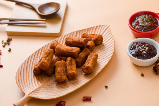 甜不辣火锅冒菜麻辣烫