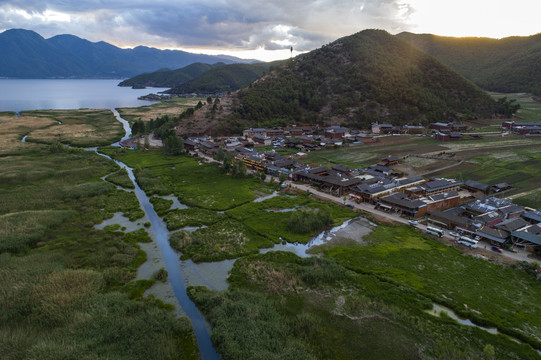 泸沽湖风光