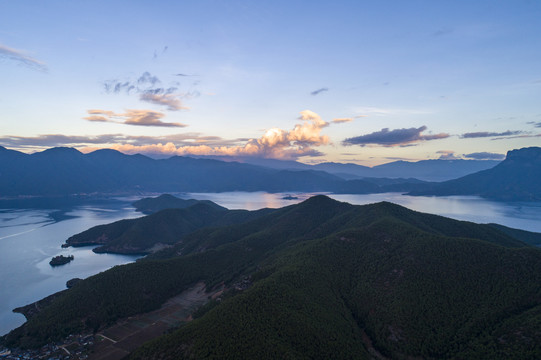 泸沽湖风光