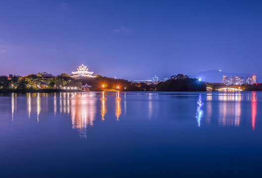 泉州西湖公园夜景