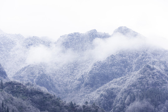 大山雪景