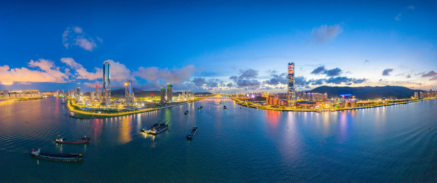 横琴新区与珠海中心大厦夜景