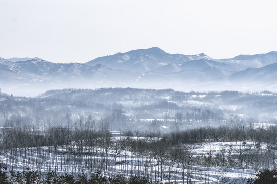 雪后山村