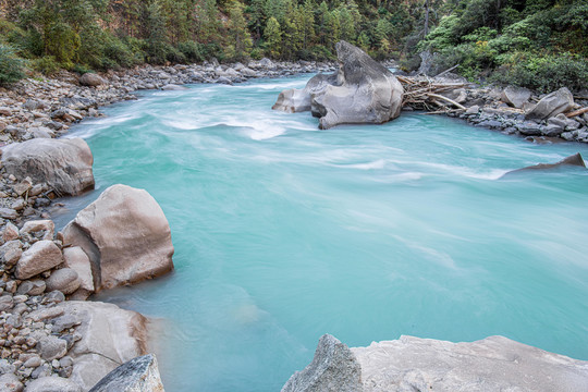 察隅水磨石沟