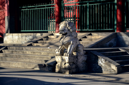 北京报国寺山门