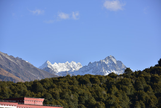 梅里雪山飞来寺