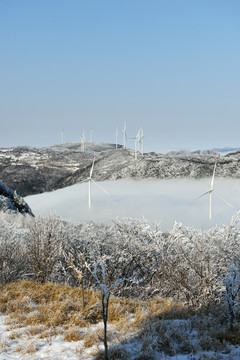 五峰独岭雪景