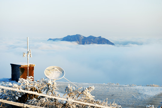 五峰独岭云海雪景风光