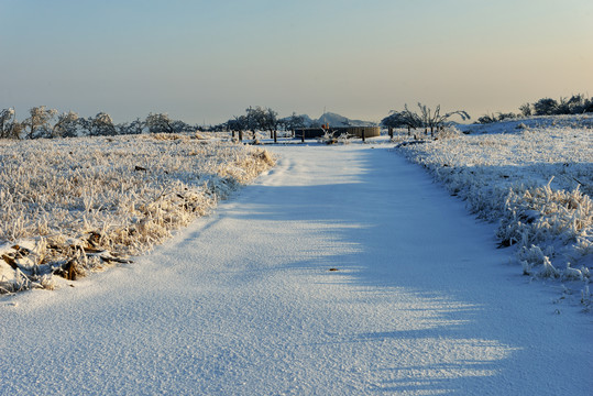 五峰独岭云海雪景风光