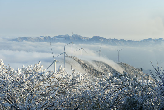 五峰独岭雪景云海风光