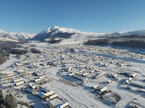 禾木村冬季景色