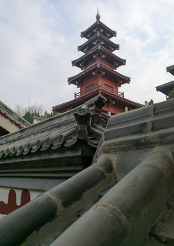 复古建筑佛教寺庙