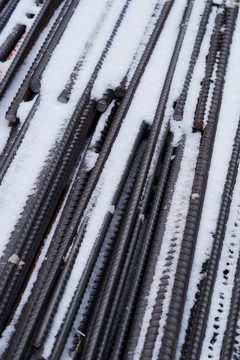 钢材上的积雪背景