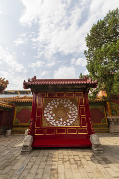 北京故宫太极殿前影壁