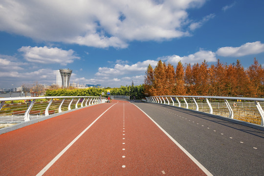 伸向远方的道路