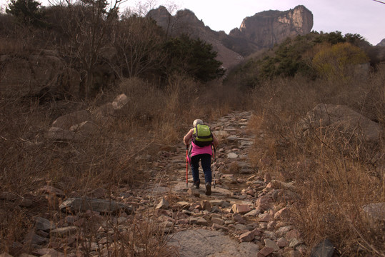 登山徒步风光