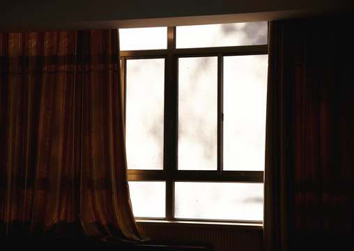 窗子窗帘