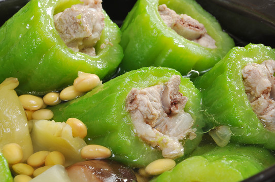 涼瓜筒煲咸肉排
