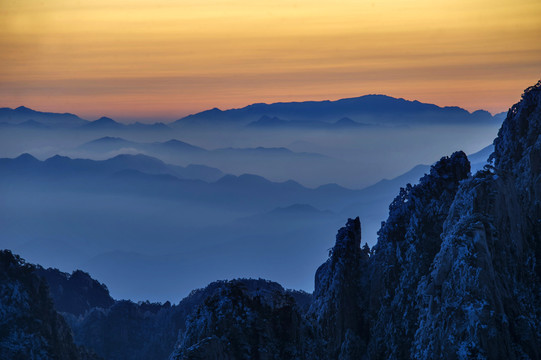 黄山冬景