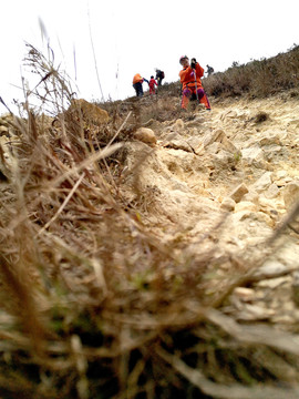 登山土石路