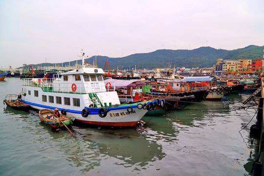 海陵岛闸坡渔港