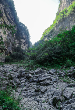 森林山间峡谷