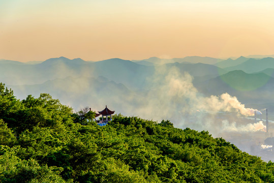 中国辽宁本溪平顶山森林公园