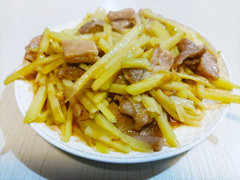 土豆丝肉片