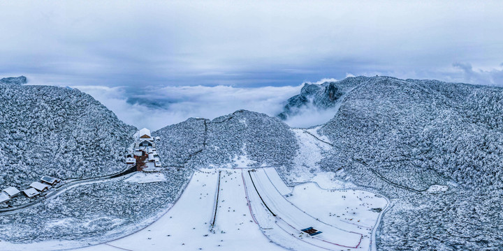 重庆金佛山雪白的童话世界